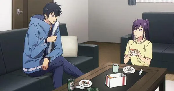 Gambar ini menampilkan Sung Jin-woo sedang duduk santai di sofa berbincang dengan adiknya, Sung Jin-ah, di dalam rumah.
